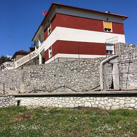 Kır Evi Mataj Vranisht (Vlore)